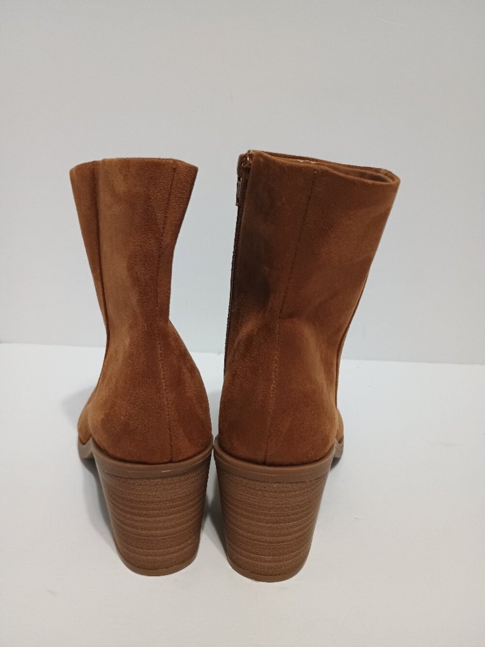 Universal Thread Women’s 9 Brown Faux Suede Ankle Boots Block Heel Side Zip - Picture 4 of 9